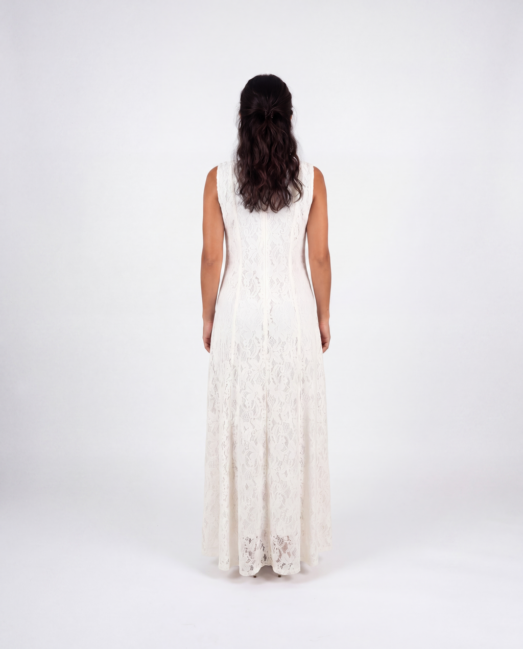 Alexia - White lace maxi dress