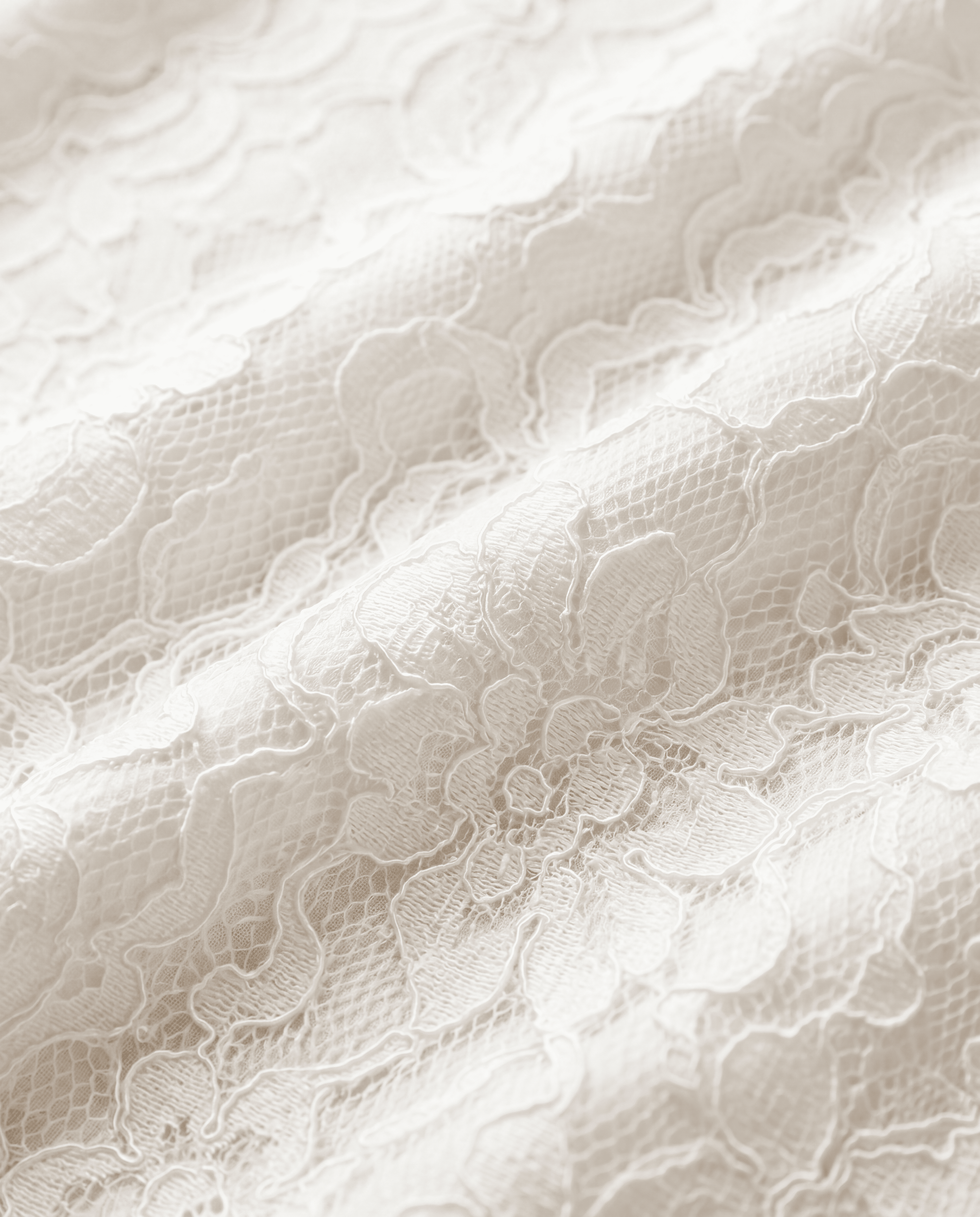 Alexia - White lace maxi dress