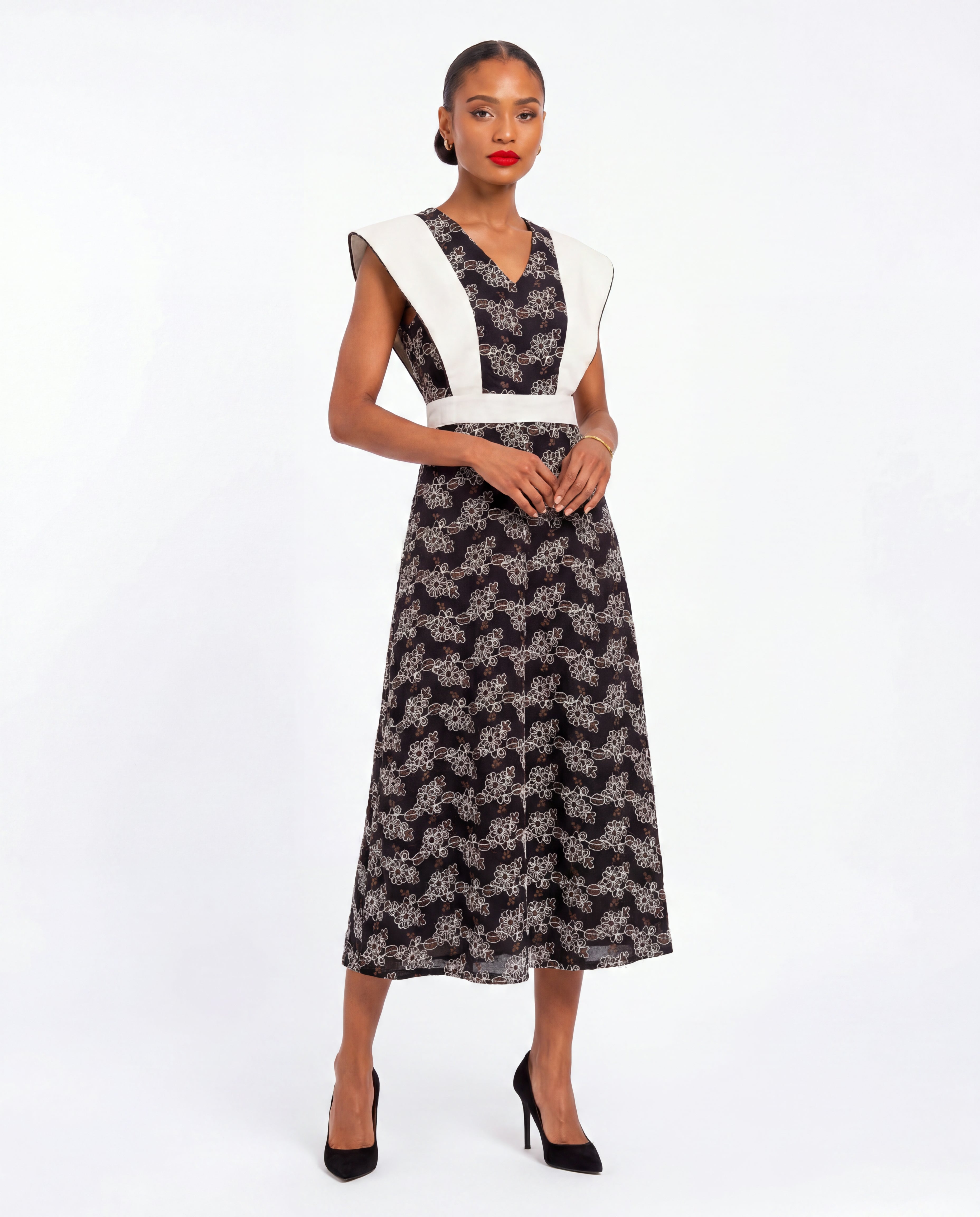 Lidia - embroidered midi dress
