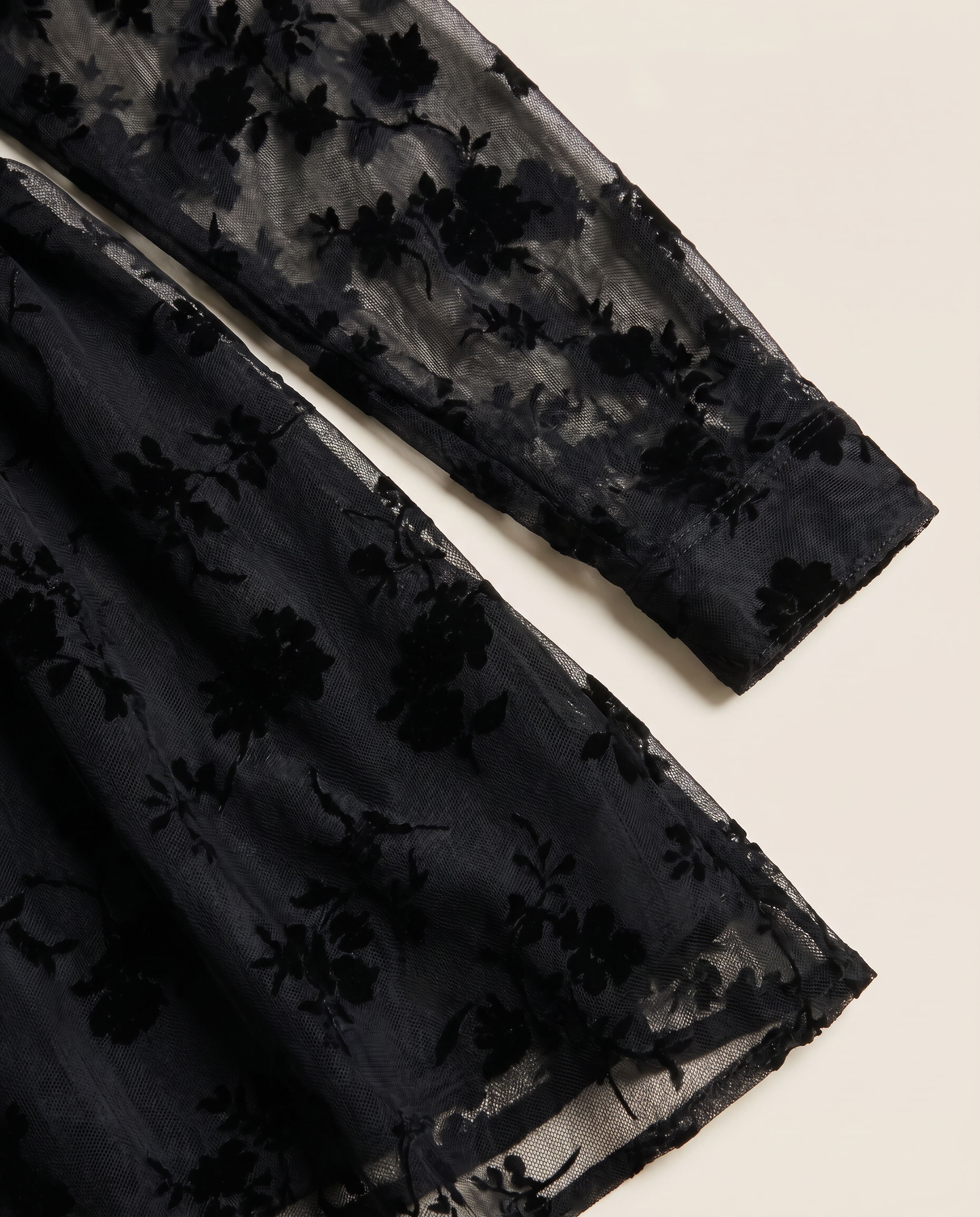 Iria - Black Maxi Dress